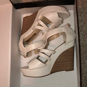 White Wedges